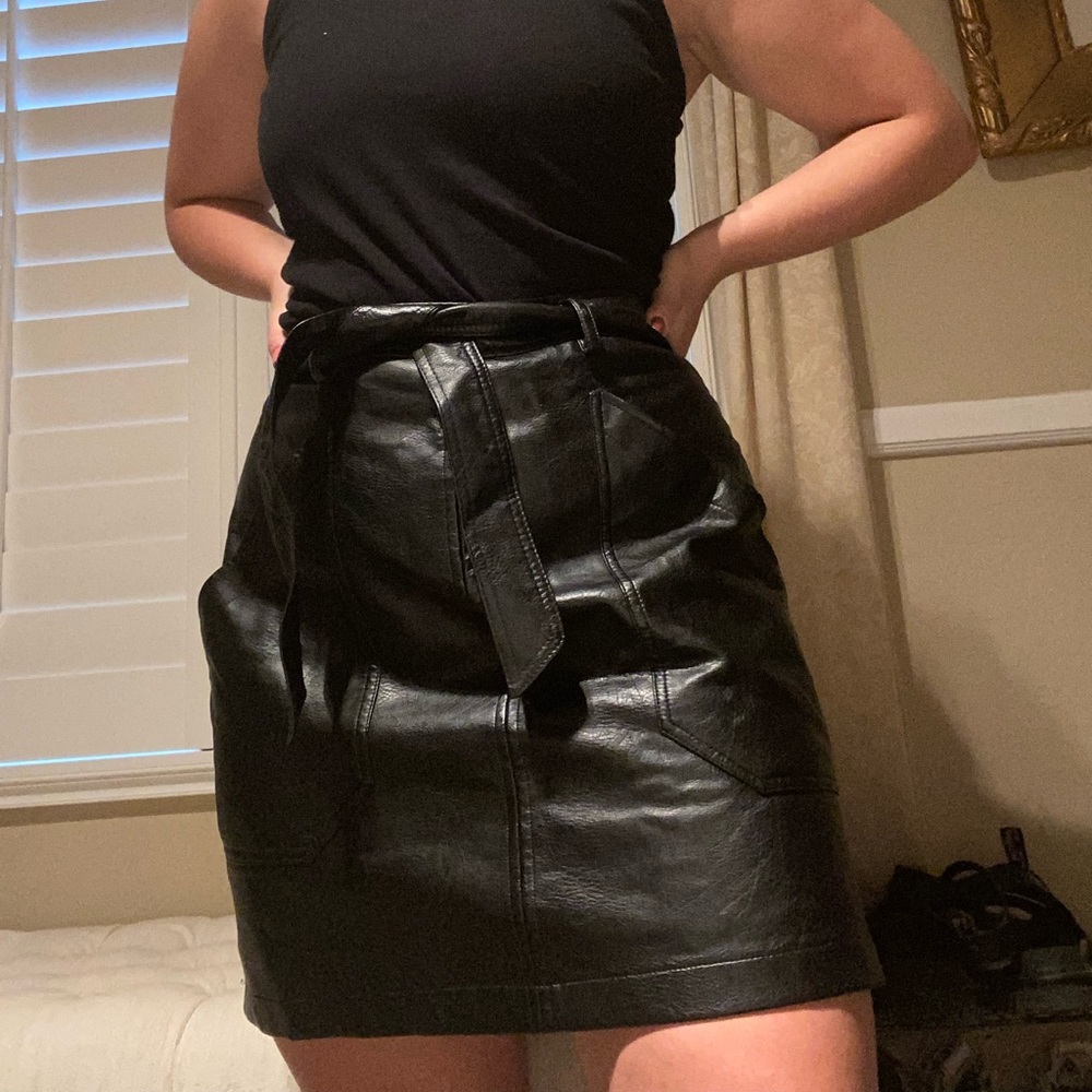 Wishlist apparel belted leather skirt